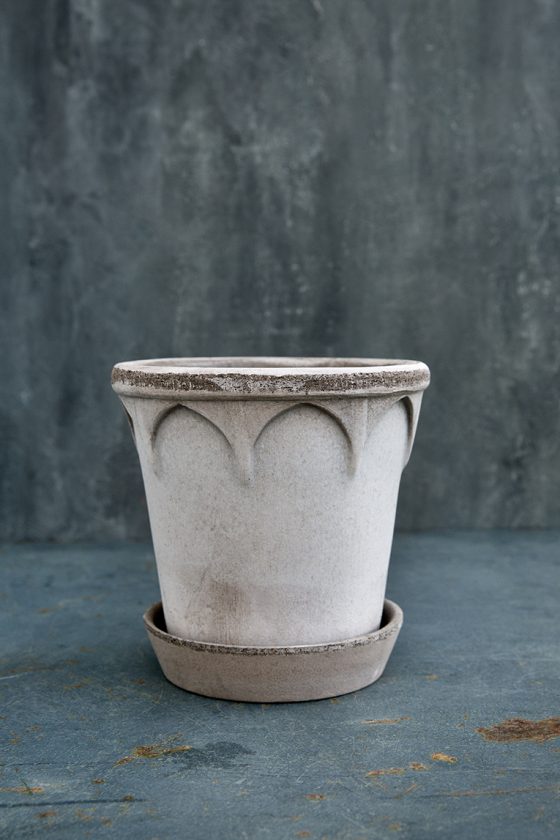 Elizabeth 12cm Grey